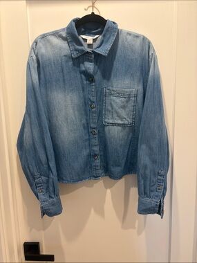 Old Navy Light Weight Cropped Denim Button-Down Shirt